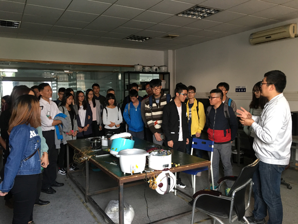 参观湛江鸿智电器有限公司1.JPG